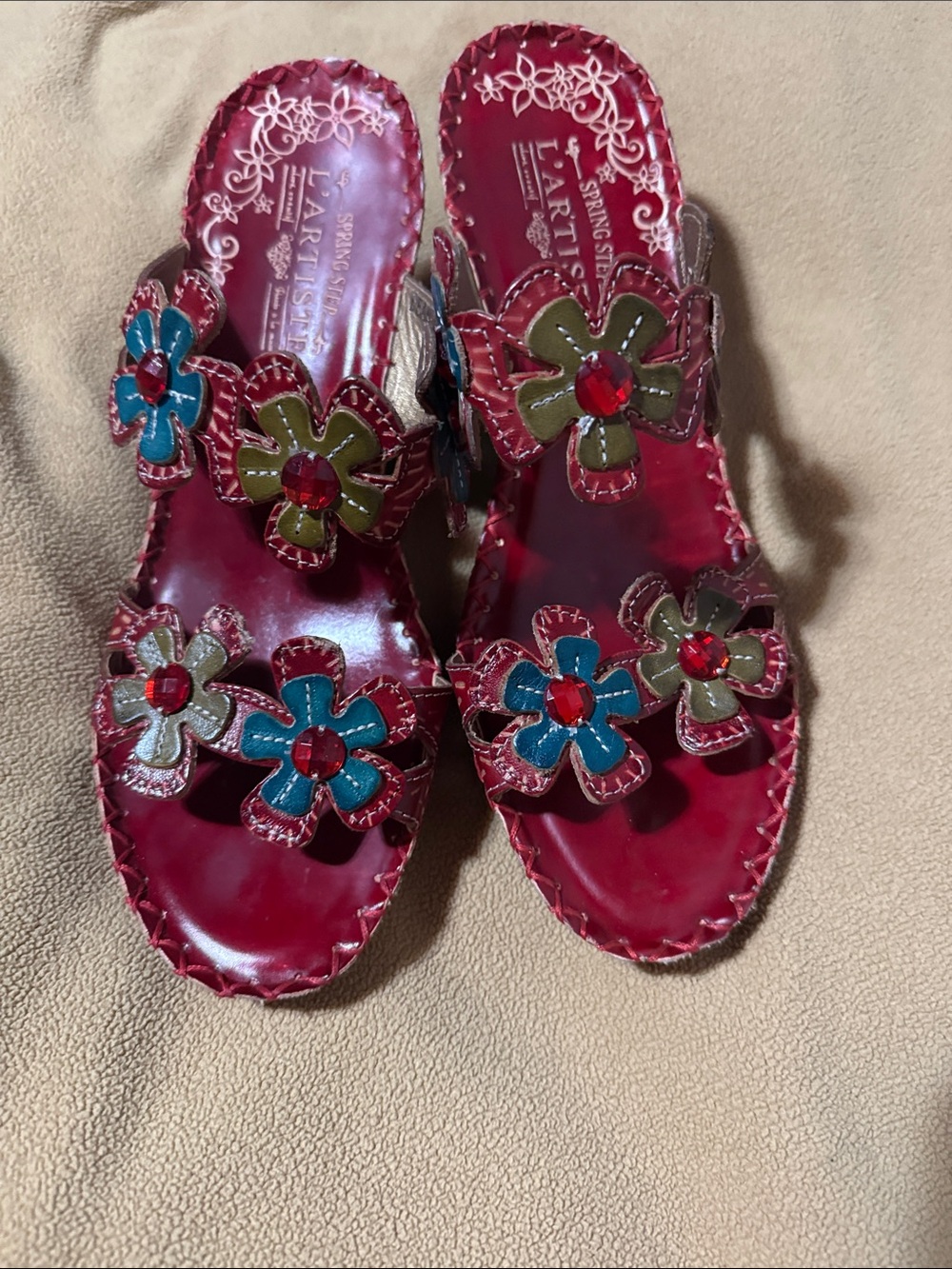 L'ATISTE Red Leather Floral Appliqué Slide Sandals with Blue & Olive Flowers